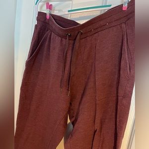 Stars above cropped sweatpant. Soft maroon color. Cuffed legs. Gently used.